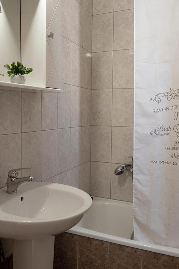 Zefiron Flat Apartment Tesalonika Bagian luar foto